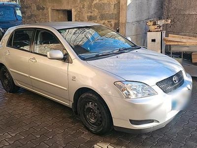 Usata Toyota Corolla 96 CV (70 kW) 2002 Grigio Utilitaria
