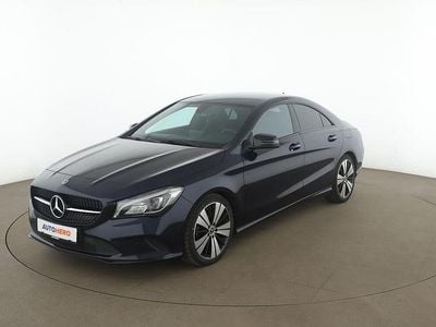 Gebraucht Mercedes CLA220 Urban 184 PS (135 kW) 2017 Blau Limousine