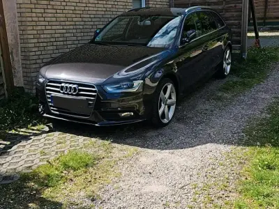 Gebraucht Audi A4 150 PS (110 kW) 2015 Grau Kombi