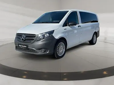 Gebraucht Mercedes e-Vito 150 kW (204 PS) 2021 Arktikweiss Van