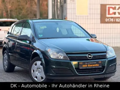 Używany Opel Astra 105 KM (77 kW) 2007 Zielony Sedan/Limuzyna