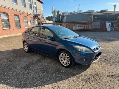 Usata Ford Focus 100 CV (73 kW) 2008 Blu Utilitaria