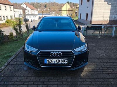 Gebraucht Audi A4 Comfort 150 PS (110 kW) 2016 Schwarz Kombi