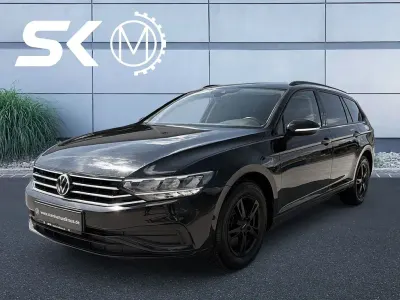 Gebraucht VW Passat 150 PS (110 kW) 2022 Schwarz Kombi
