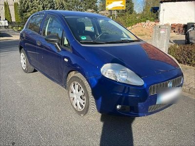 Second-hand Fiat Punto 65 CP (47 kW) 2008 Albastru Hatchback