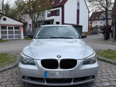 Gebraucht BMW 530 256 PS (188 kW) 2006 Silber Limousine