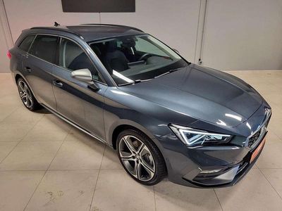 Grau Gebraucht 2024 Seat Leon ST FR Kombi | 29.870 € (Fairer Preis)