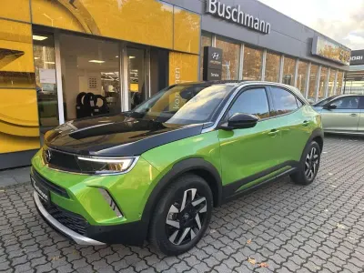 Gebraucht Opel Mokka-e Elegance 100 kW (136 PS) 2022 Ikone grün metallic SUV