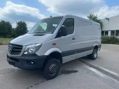 Używany Mercedes Sprinter 190 KM (139 kW) 2016 Srebrny Van