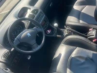 Gebraucht Peugeot 206 CC 109 PS (80 kW) 2004 Schwarz Cabrio