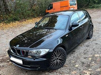 Gebraucht BMW 118 143 PS (105 kW) 2010 Schwarz Kleinwagen
