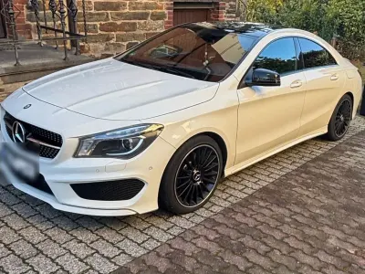 Gebraucht Mercedes CLA220 AMG line 177 PS (130 kW) 2014 Weiß Limousine