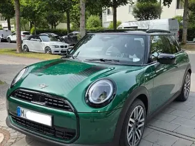 Gebraucht Mini Cooper Classic 114 kW (156 PS) 2025 Grün Kleinwagen