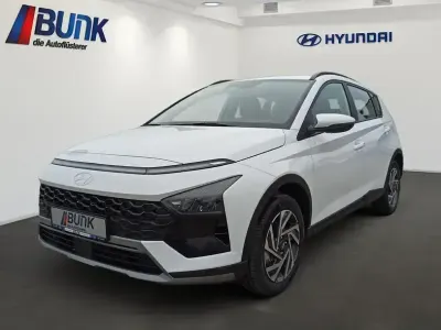 Gebraucht Hyundai Bayon Trend 101 PS (74 kW) 2024 Atlas white SUV