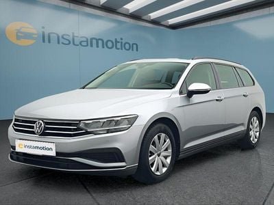 Gebraucht VW Passat 150 PS (110 kW) 2022 Silber Kombi