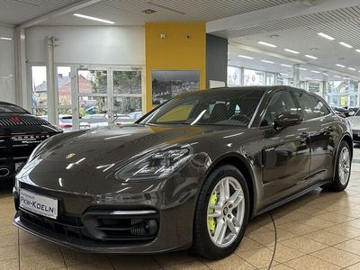 Porsche Panamera 4