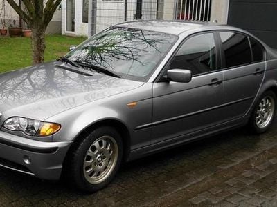 Gebraucht BMW 318 116 PS (85 kW) 2003 Grau Limousine