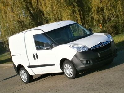 gebraucht Opel Combo D Kasten L1H1 2,4t TÜV NEU S-HEFT