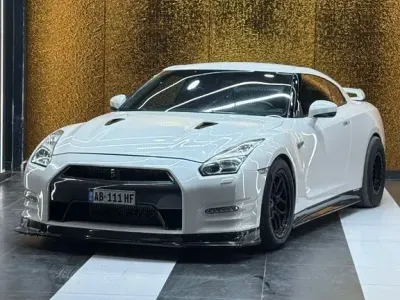 Gebraucht Nissan GT-R Premium Edition 549 PS (403 kW) 2014 Weiß Coupé
