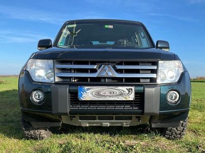 gebraucht Mitsubishi Pajero 3,2DID 4WD MT Intense TÜV12/25 Diffsperre