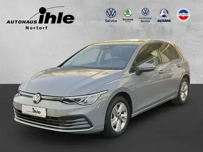 Gebraucht VW Golf VII Life 131 PS (96 kW) 2020 Grau