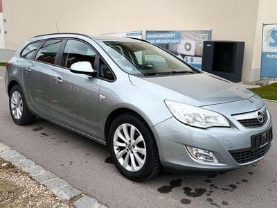 Gebraucht Opel Astra 140 PS (102 kW) 2012 Silber Kombi