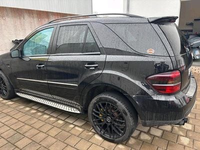 Gebraucht Mercedes ML350 272 PS (200 kW) 2006 Schwarz SUV