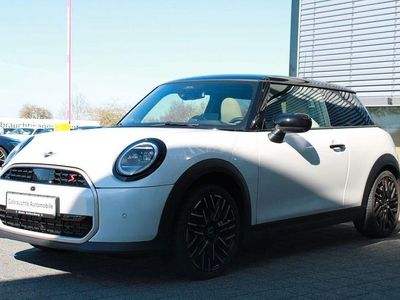 Second-hand Mini Cooper S Favoured 204 CP (150 kW) 2024 Alb Hatchback