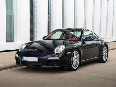 Porsche 911 Carrera