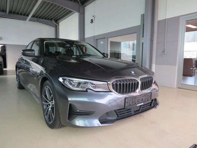 gebraucht BMW 330 d xDrive Aut. Advantage+Laser+Head-Up+ACC