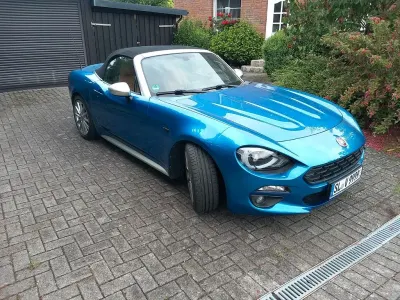Gebraucht Fiat 124 Spider Lusso 140 PS (102 kW) 2018 Blau Cabrio