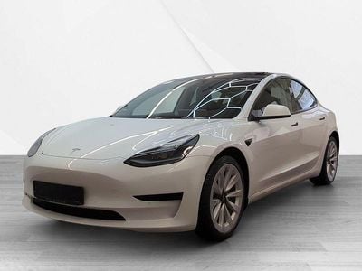 Gebraucht Tesla Model 3 Standard Range Plus 239 kW (325 PS) 2021 Weiß Limousine