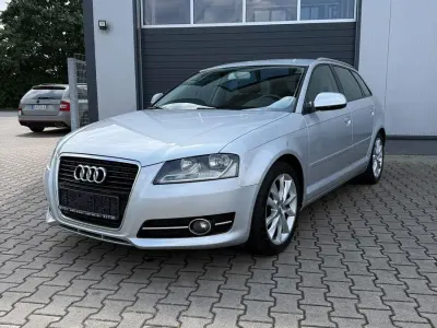 Gebraucht Audi A3 Ambition 105 PS (77 kW) 2011 Silber Kleinwagen
