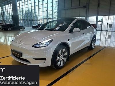 Weiß Gebraucht 2023 Tesla Model Y RWD SUV | 37.400 € (Etwas zu teuer)
