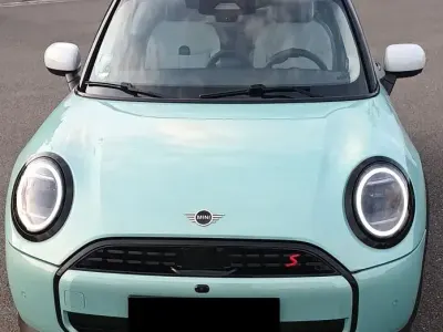 Gebraucht Mini Cooper S Classic 204 PS (150 kW) 2024 Grün Kleinwagen