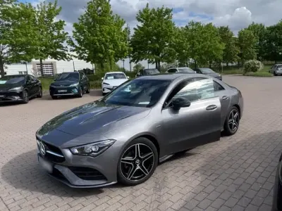 Gebraucht Mercedes CLA180 Edition 136 PS (100 kW) 2021 Grau Limousine