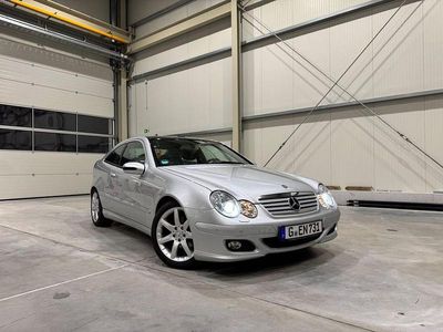 Gebraucht Mercedes CL180 143 PS (105 kW) 2007 Silber Coupé