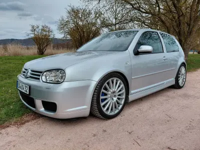 Gebraucht VW Golf IV R 241 PS (177 kW) 2003 Silber Limousine