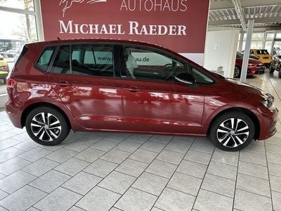 Gebraucht VW Golf Sportsvan IQ Drive 116 PS (85 kW) 2019 Rot Van / Kleinbus