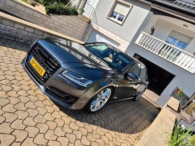Audi S8 plus