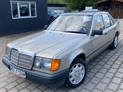 gebraucht Mercedes E260 Lim. Aut.*KLIMA*TÜV NEU*H-ZULASSUNG+AHK