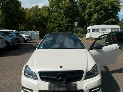 Gebraucht Mercedes C220 170 PS (125 kW) 2013 Weiß Coupé