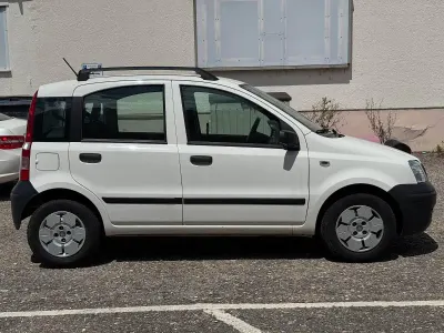 Gebraucht Fiat Panda Active 54 PS (39 kW) 2009 Weiß Kleinwagen