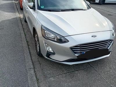 Gebraucht Ford Focus Titanium 125 PS (91 kW) 2020 Silber Kombi