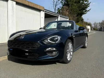 Gebraucht Fiat 124 Spider 140 PS (102 kW) 2018 Blau Cabrio