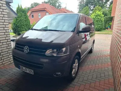 Gebraucht VW Multivan 179 PS (131 kW) 2015 Braun Van / Kleinbus