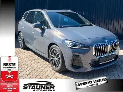 Gebraucht BMW 218 Active Tourer M Sport 136 PS (100 kW) 2024 Grau Van / Kleinbus