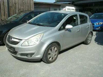 Gebraucht Opel Corsa Edition 80 PS (58 kW) 2008 Silber Kleinwagen