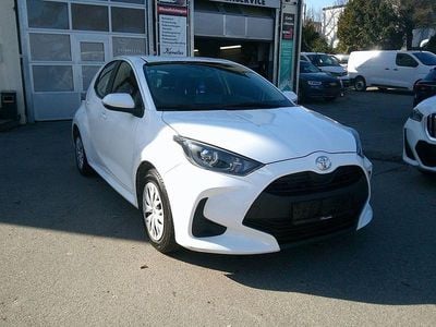 Gebraucht Toyota Yaris Comfort 72 PS (52 kW) 2023 Weiß Kleinwagen