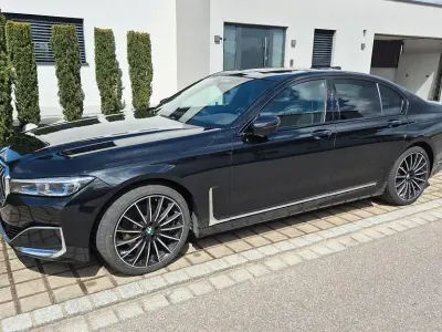 Gebraucht BMW 730 265 PS (194 kW) 2019 Schwarz Limousine